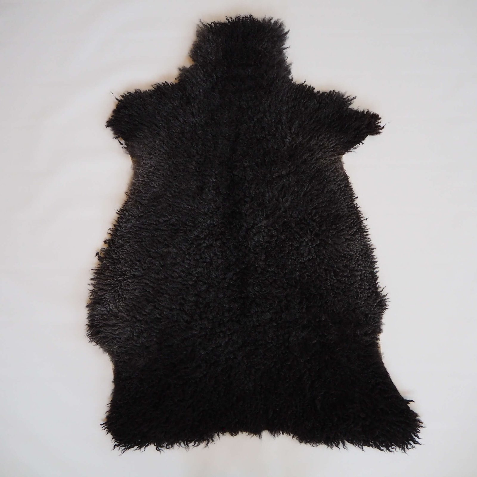 Mustaharmaa lampaantalja - Image 2